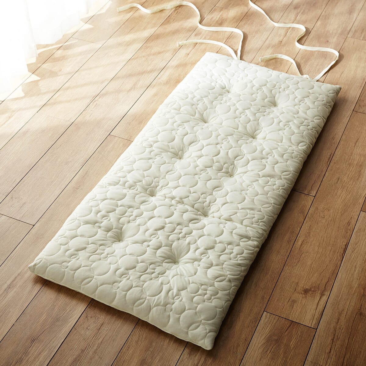 接触冷感のひんやりごろ寝マット アイボリー