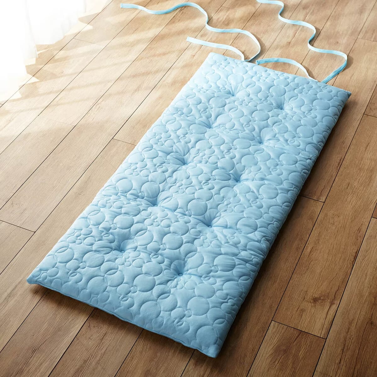 接触冷感のひんやりごろ寝マット ブルー