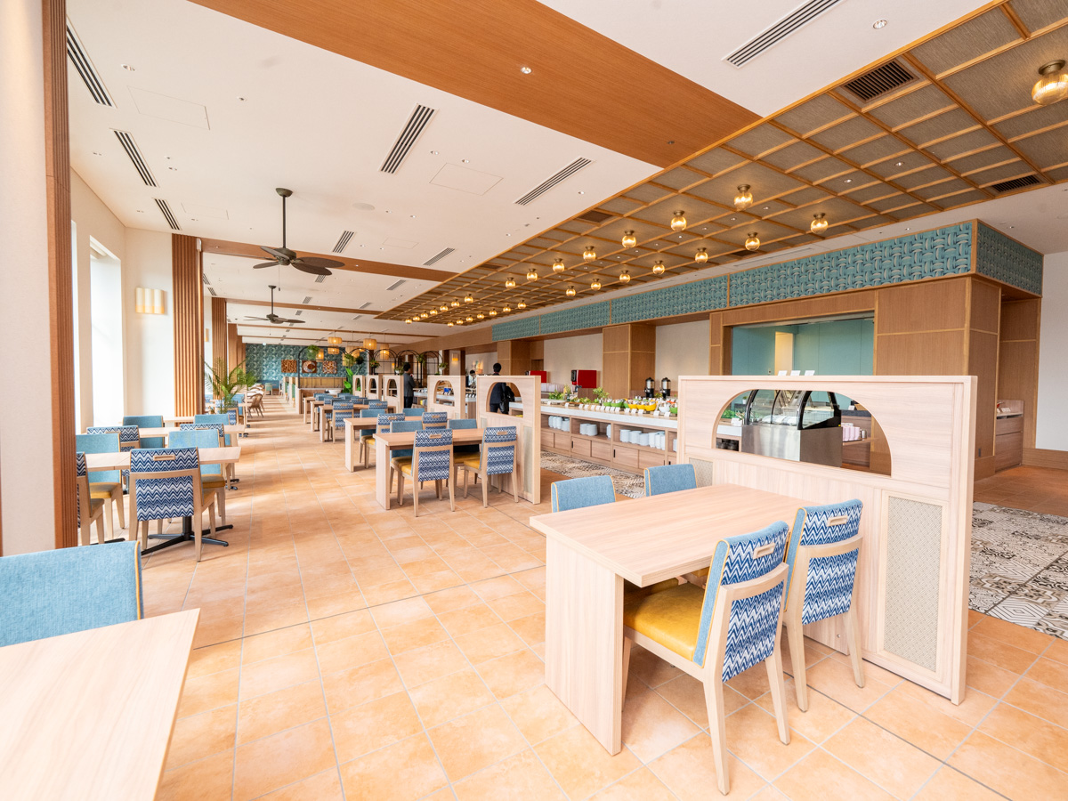 レストラン「THE COMPASS(ザ・コンパス)」