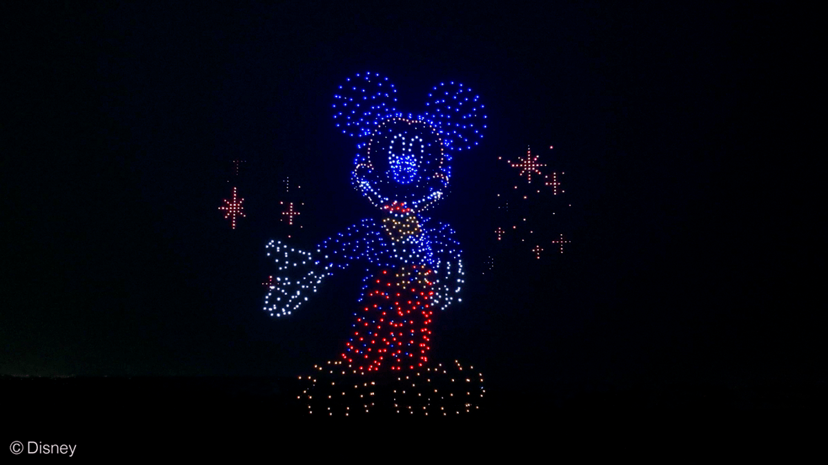 東京ディズニーリゾート『スペシャルドローンショー“マジック・イン・ジ・エア”』