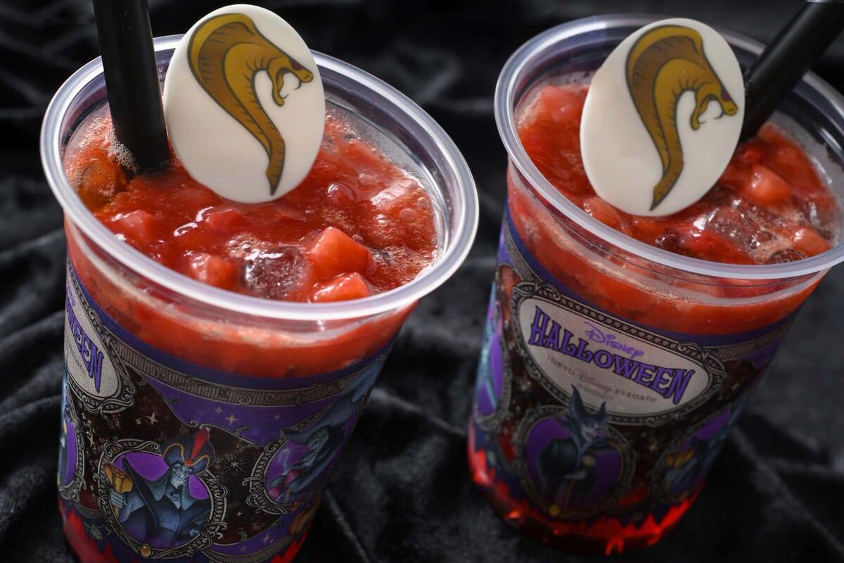 東京ディズニーシー“ディズニー・ハロウィーン2025”スパークリングゼリードリンク（コカ・コーラ＆ストロベリー）
