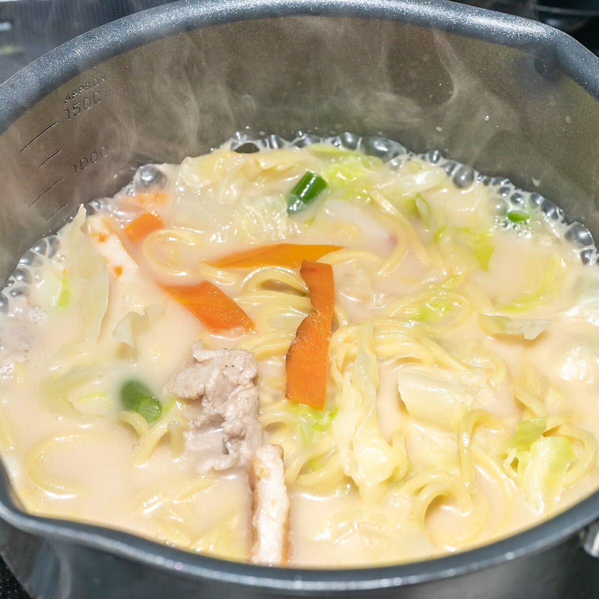 リンガーハット楽天市場店「長崎ちゃんぽん 8食セット」調理