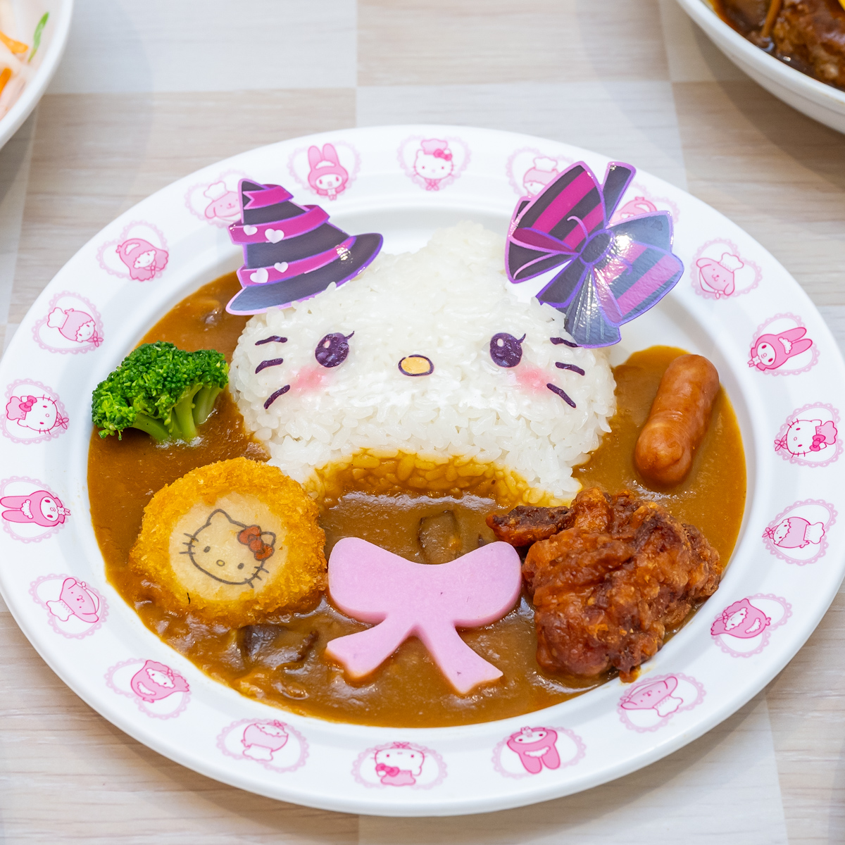 ハローキティの魔女っ子カレー
