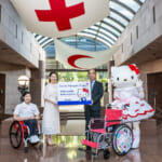 サンリオ「日本赤十字社へ車いす47台を贈呈」