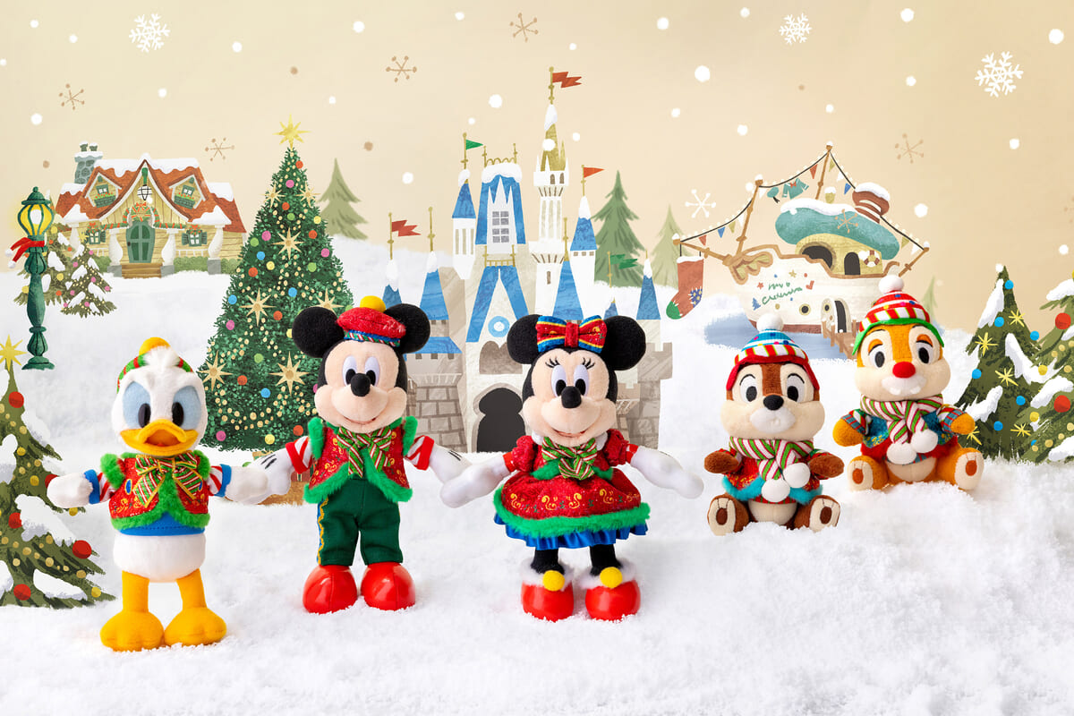 「トイズ・ワンダラス・クリスマス！」の衣装をモチーフにしたぬいぐるみバッジ