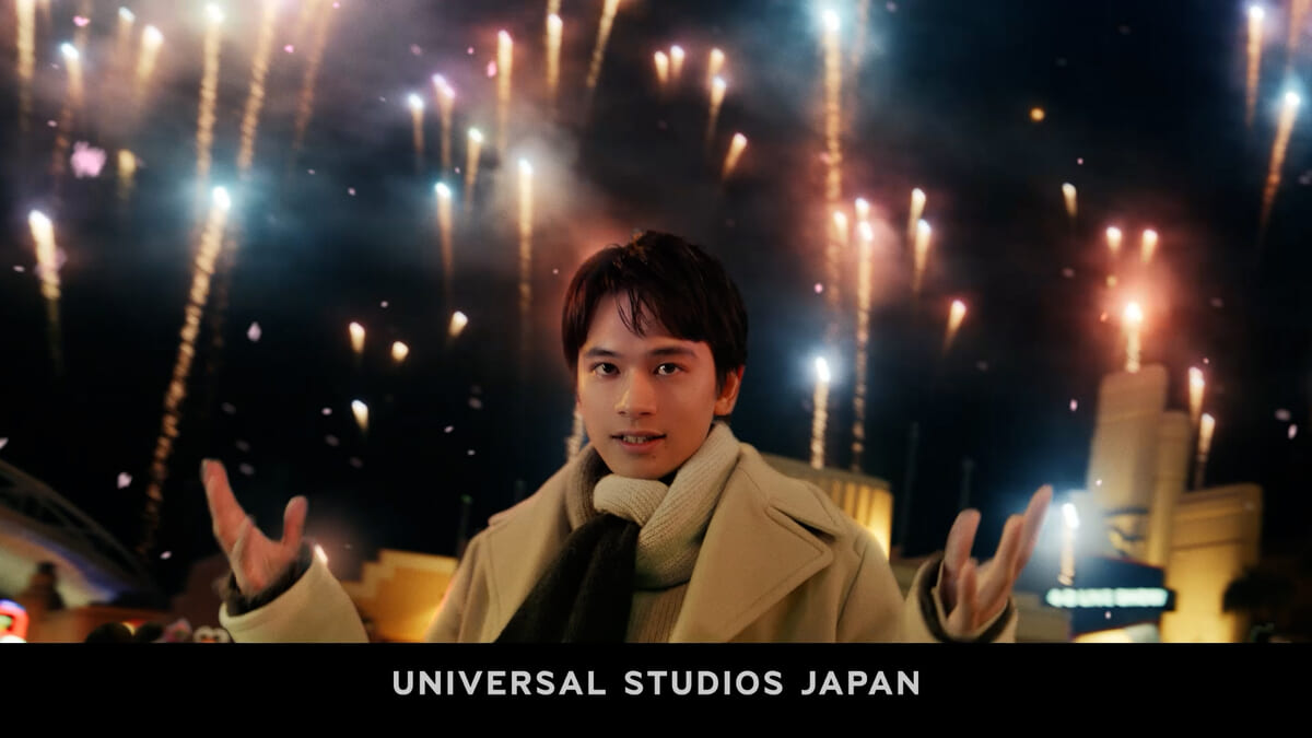 今日は自分で飾るんだ『ユニバーサル・クリスマス・ジョイ』新TVCM5