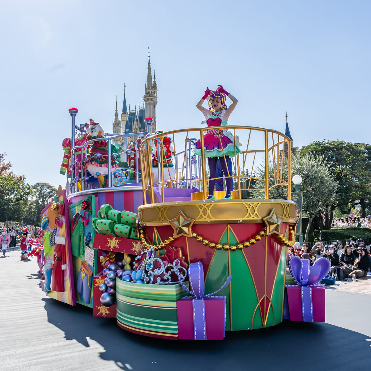 おしゃれなドールたちのプレゼントボックス