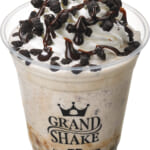 サーティワン「GRAND SHAKE クッキーアンドクリームラテシェイク」