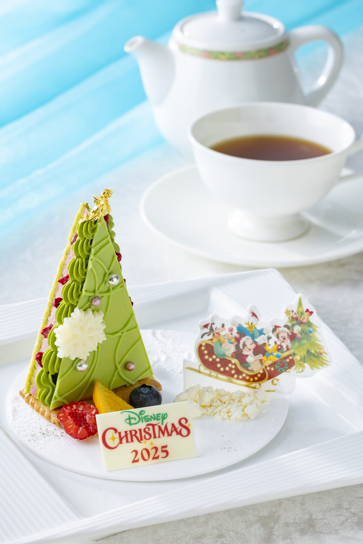 ハイピリオン・ラウンジ_“ディズニー・クリスマス”ケーキセット