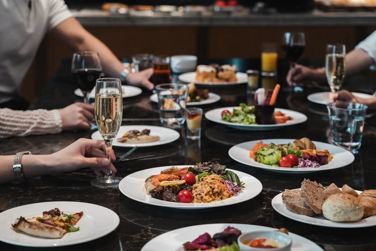 ブッフェレストラン「ブリッジ」