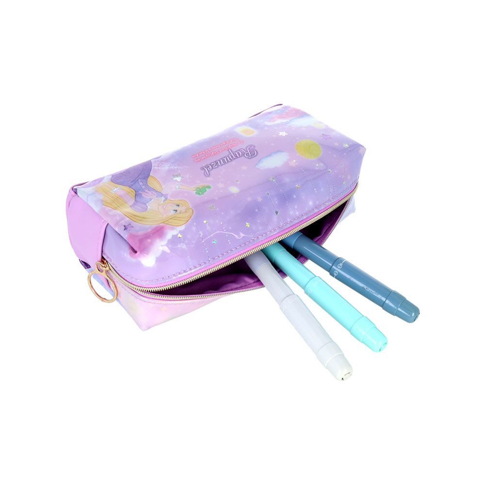 キラキラペンケース　塔の上のラプンツェル（使用イメージ）