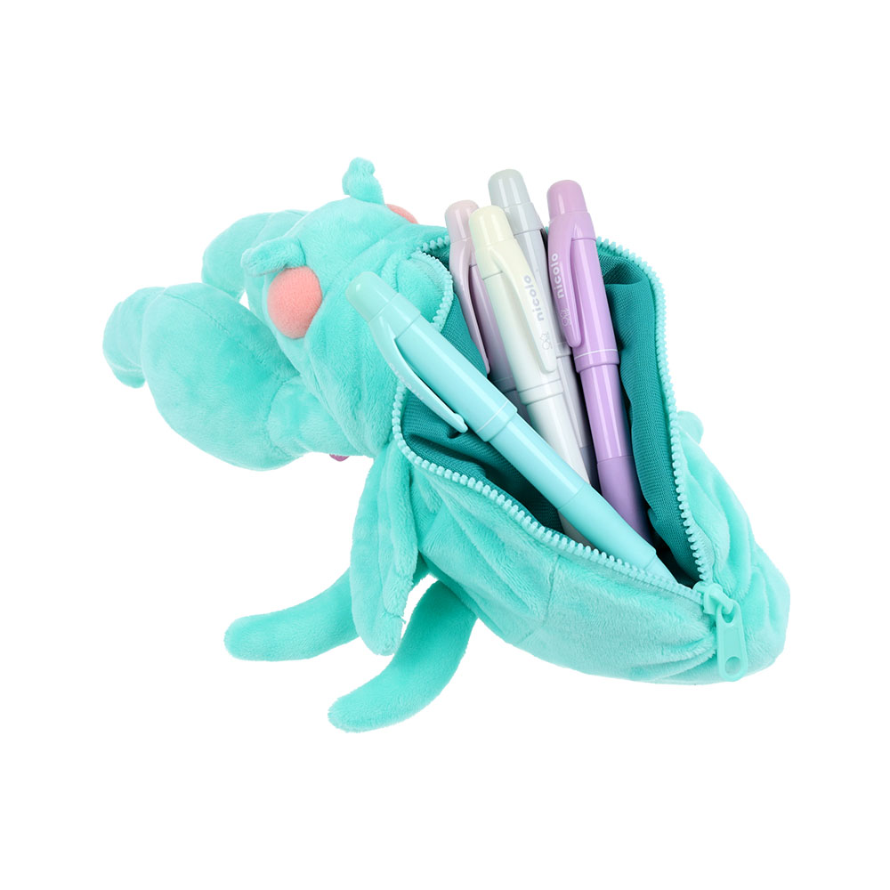 セミのぬけがらペンケース（ミント）使用イメージ