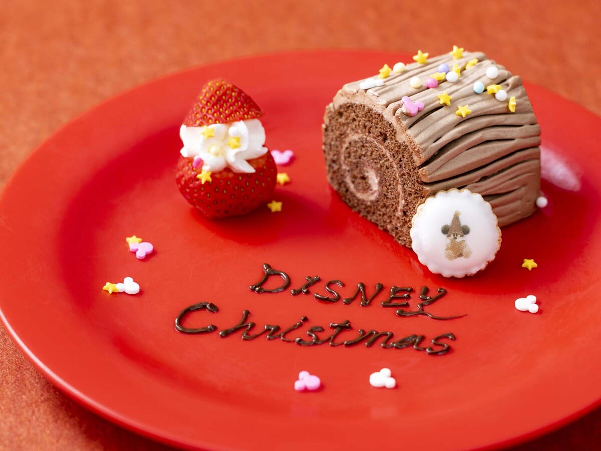 東京ディズニーランド／クイーン・オブ・ハートのバンケットホール“ディズニー・クリスマス2025”リルリンリン トッピングデザート（ブッシュ・ド・ノエル、ストロベリー、トッピングキット）