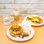 Eggs 'n Things「焼き芋ブリュレパンケーキ」