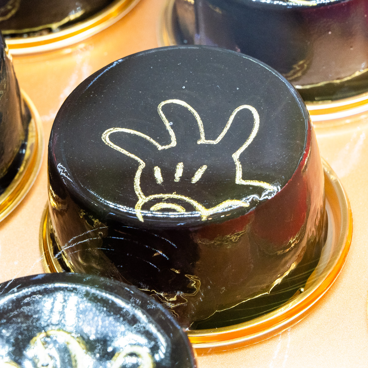 『ミッキーマウス』 Mon Aventure(モン・アヴァンチュール) グラサージュ・ショコラ