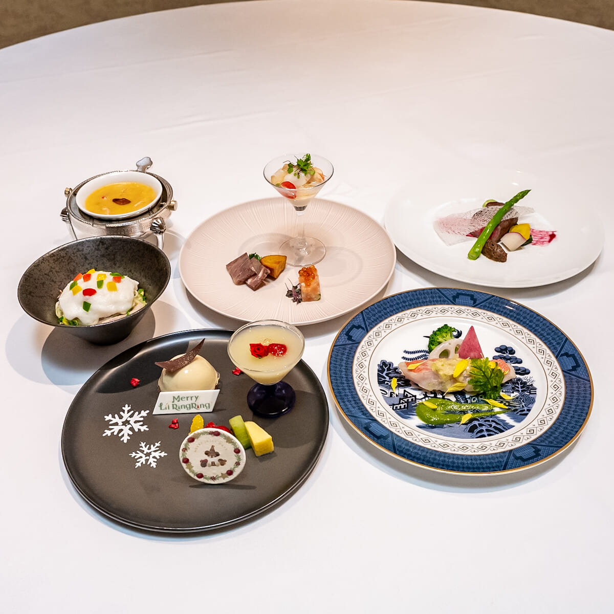 “ディズニー・クリスマス”スペシャルディナー エメラルドギフト