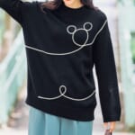 コード刺繍ニット