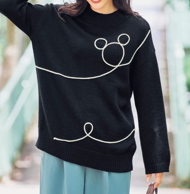 コード刺繍ニット