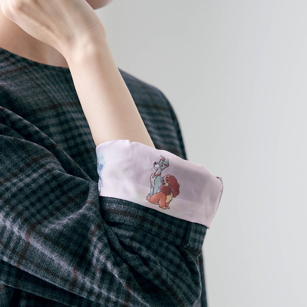 裏地プリントノーカラージャケット　着用イメージ