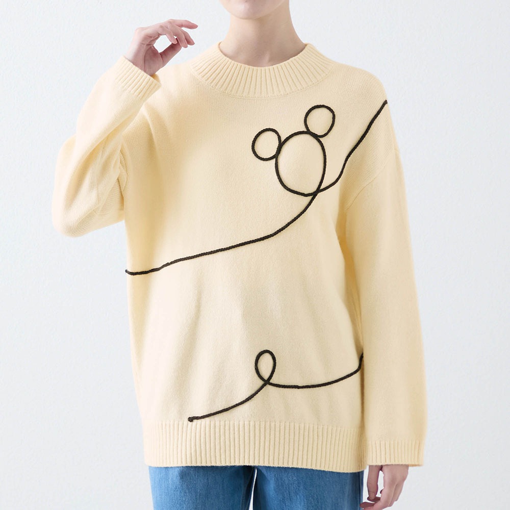コード刺繍ニット オフホワイト