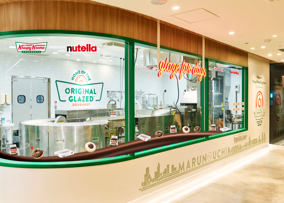 クリスピー・クリーム・ドーナツ 東京国際フォーラム店　特別装飾02