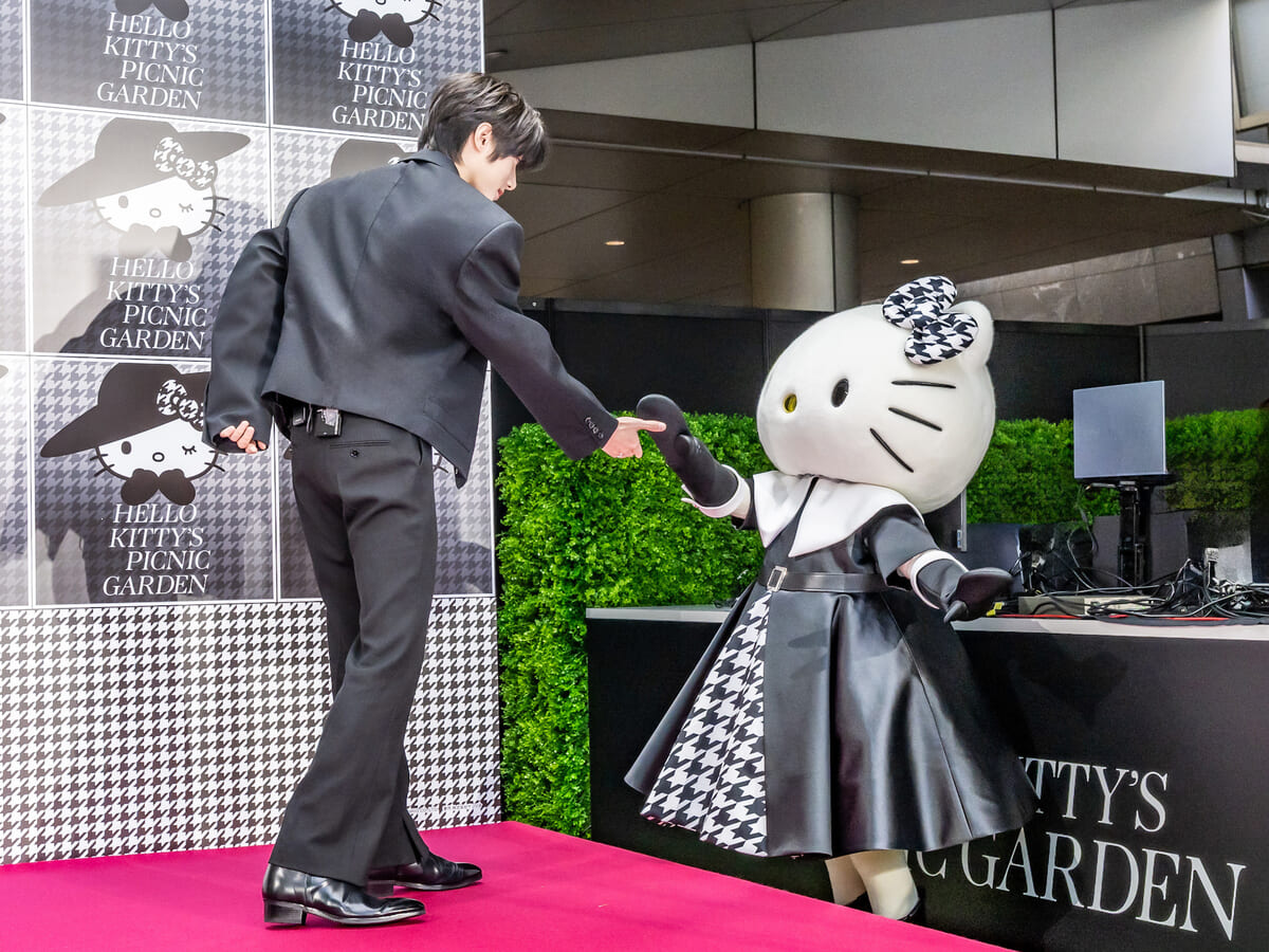 エスコートするBEOMGYUさん