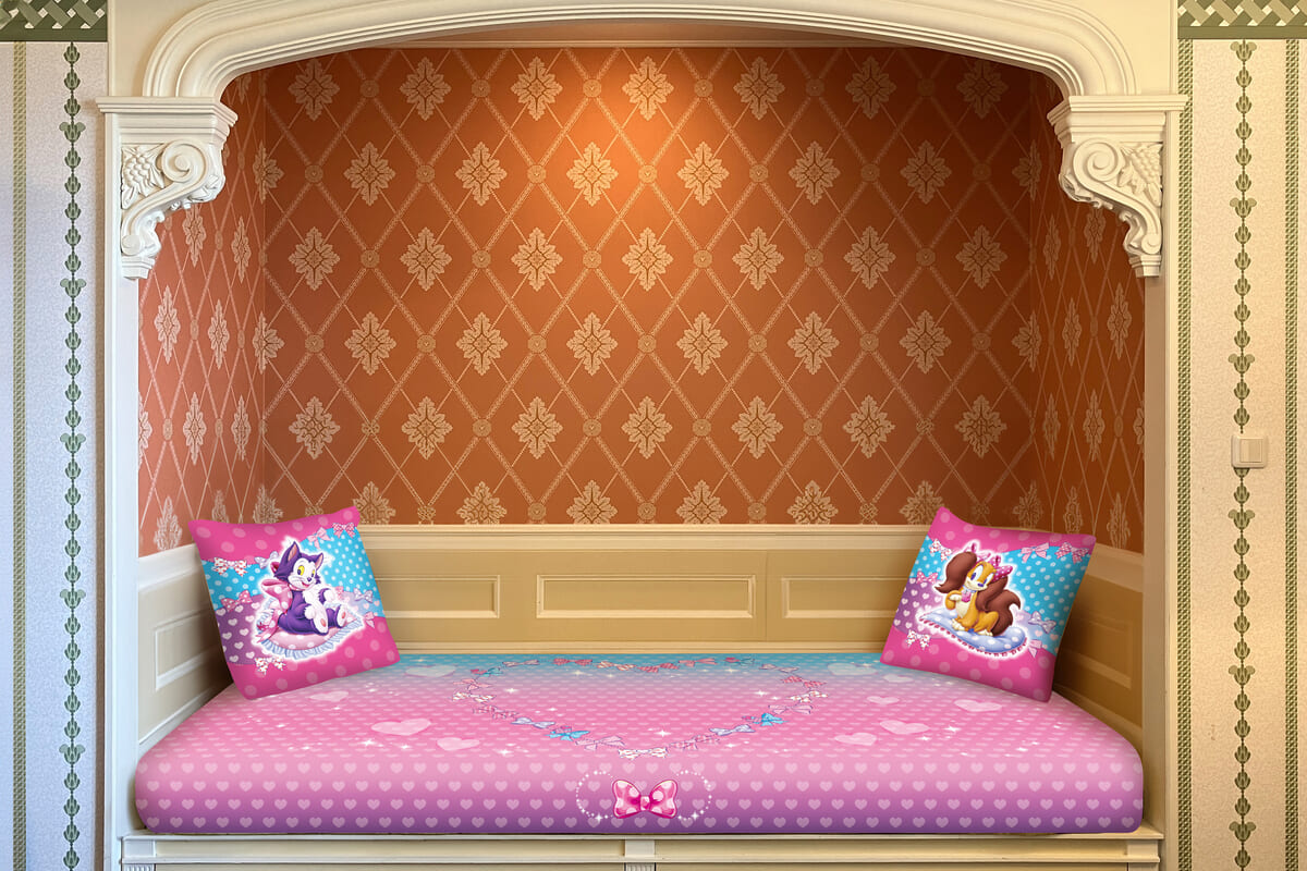 ミニーの大好きなものがあしらわれたアルコーヴベッド
