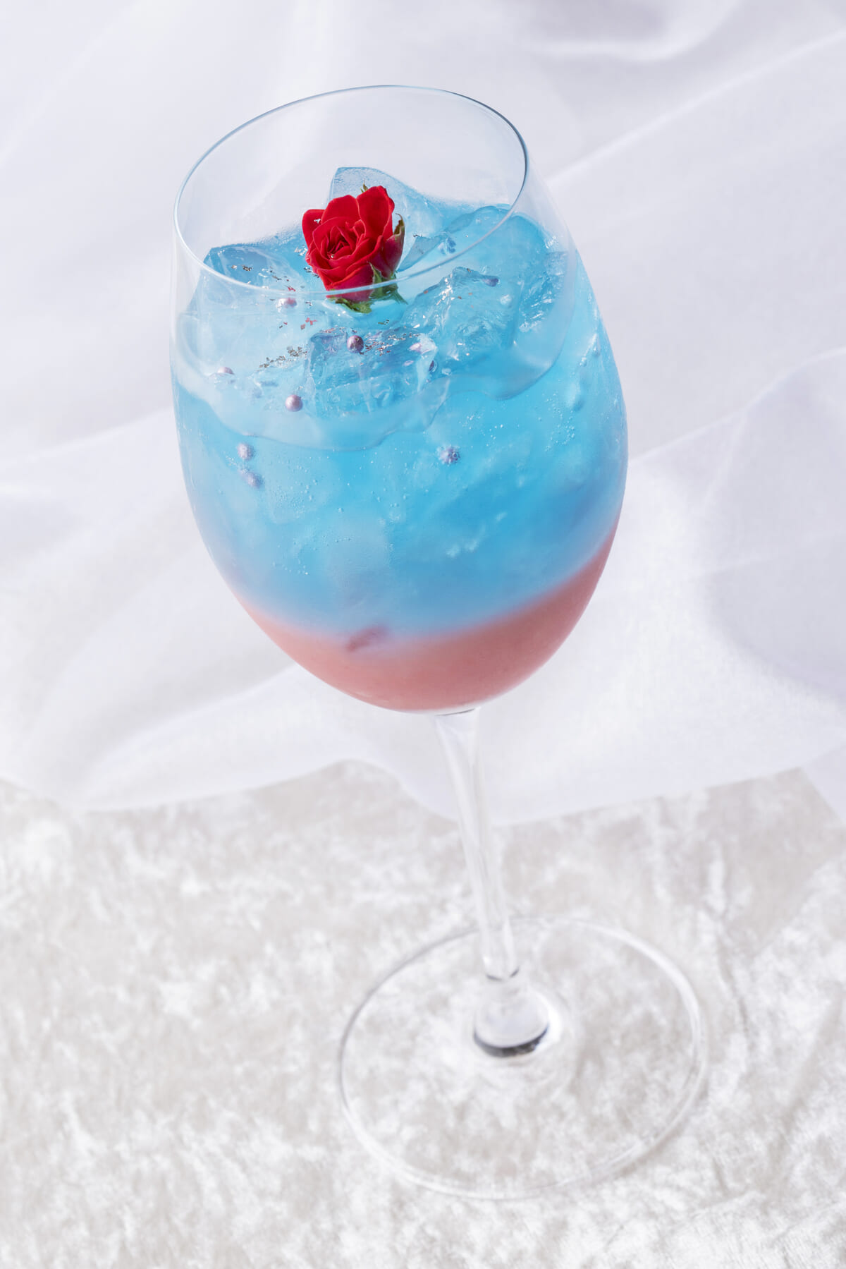 「エンパイア・グリル」ディズニー・パルパルーザ“ミニーのファンダーランド”スペシャルドリンク