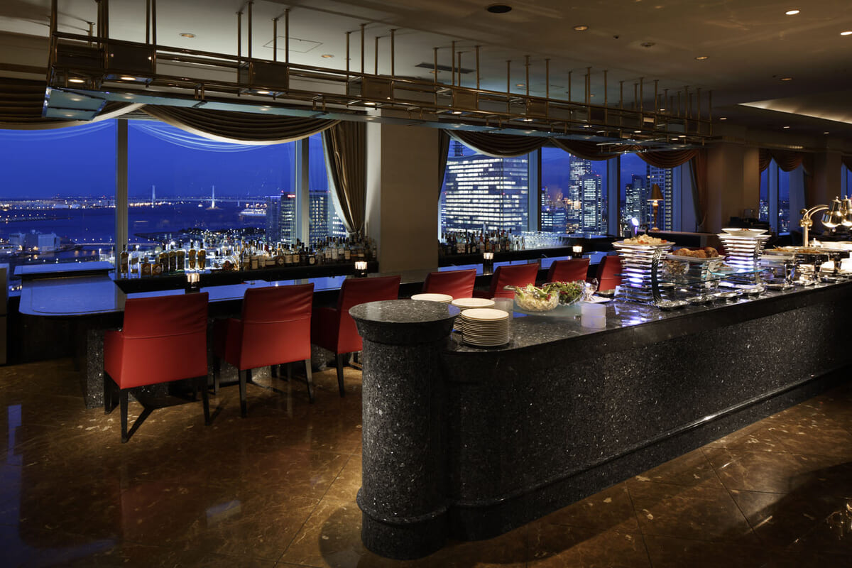 スカイラウンジ 「ベイ・ ビュー 」2