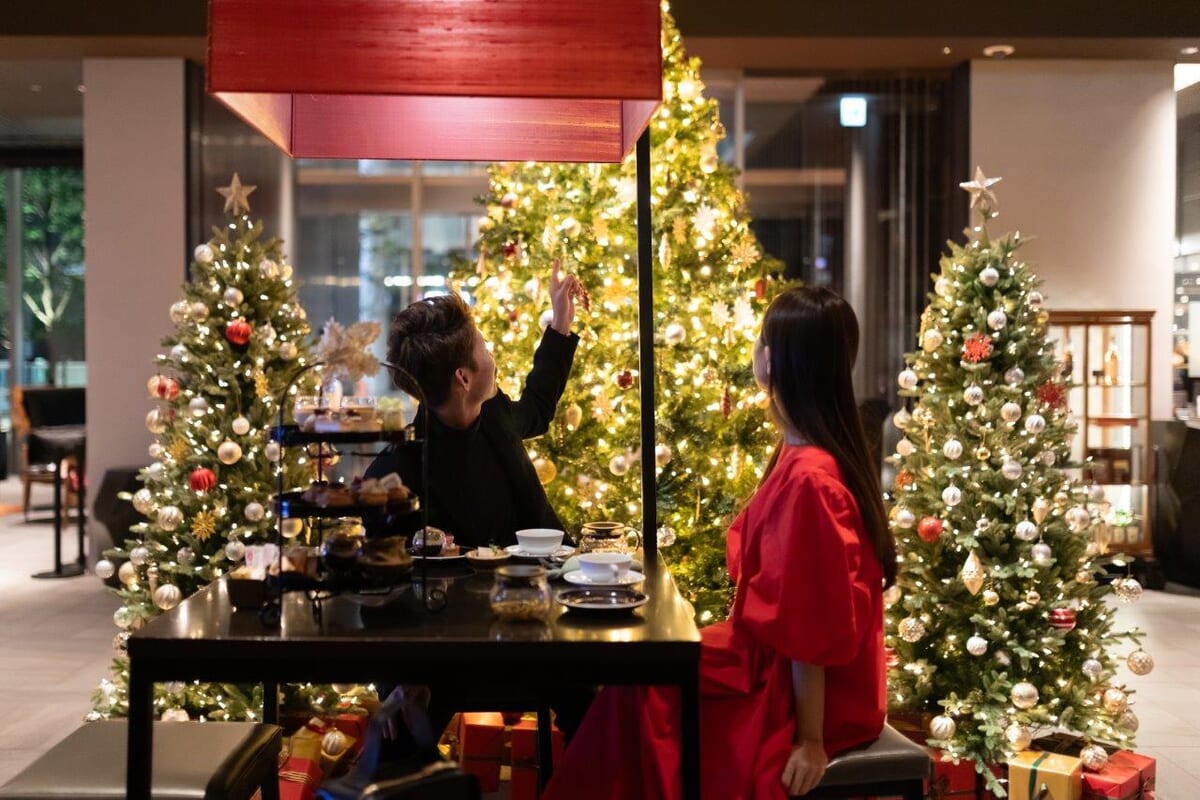 クリスマスアフタヌーンティーを楽しむひととき2