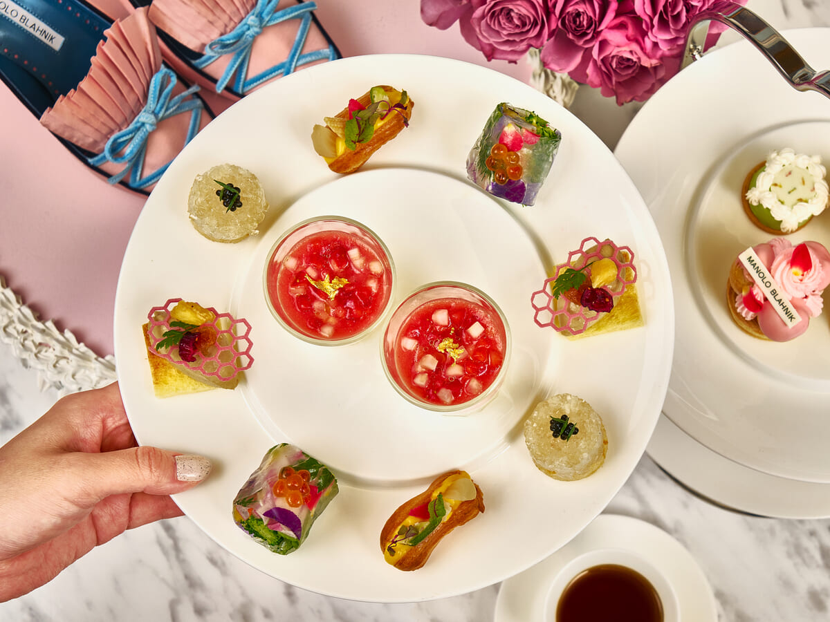 マリー・アントワネット by マノロ ブラニク アフタヌーンティー(セイヴォリー)