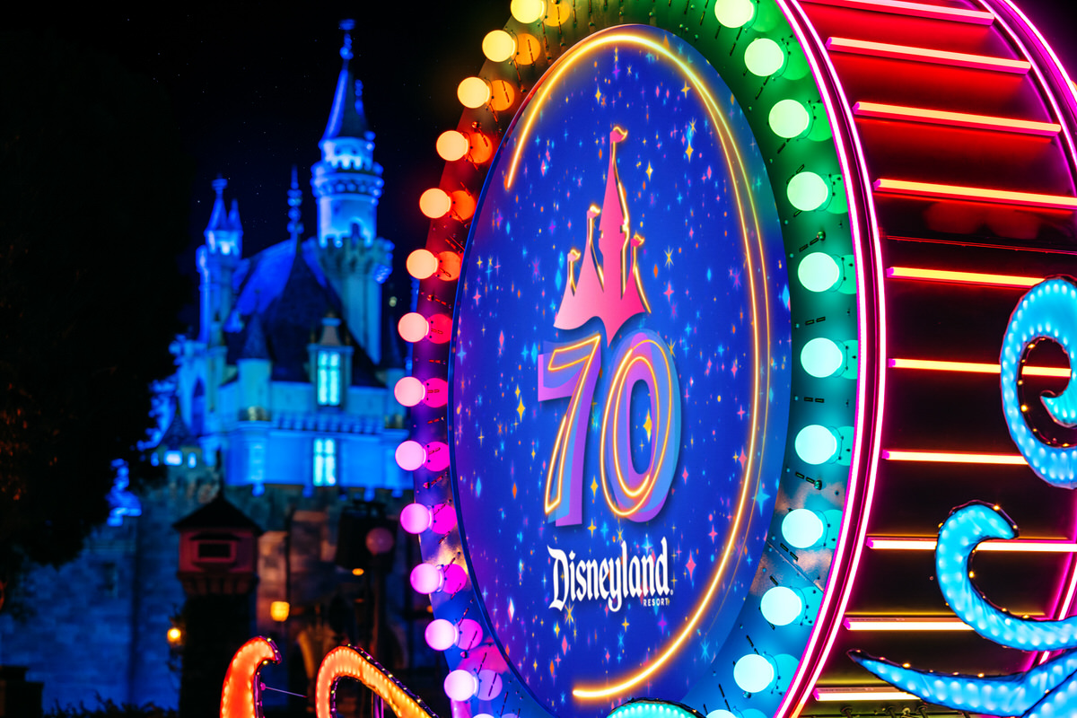 70周年パレード_©Disney