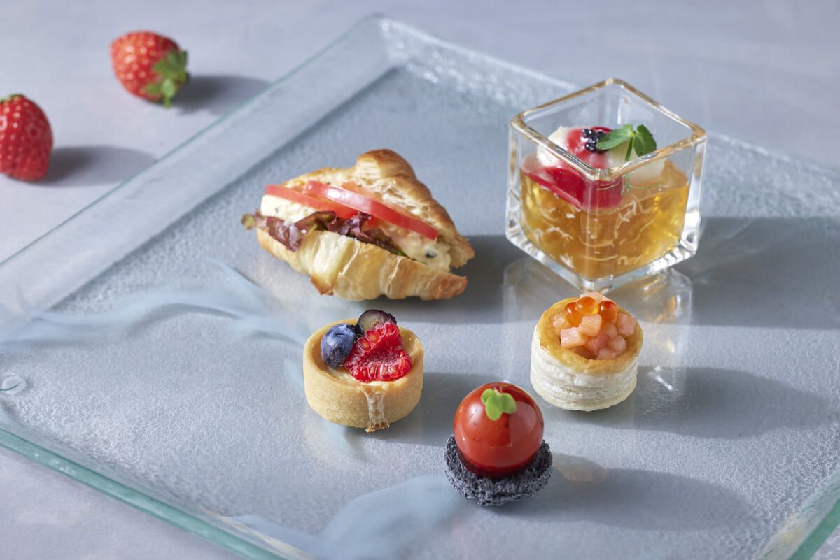 ストロベリー ウィークデイ アフタヌーンティー（セイボリー）