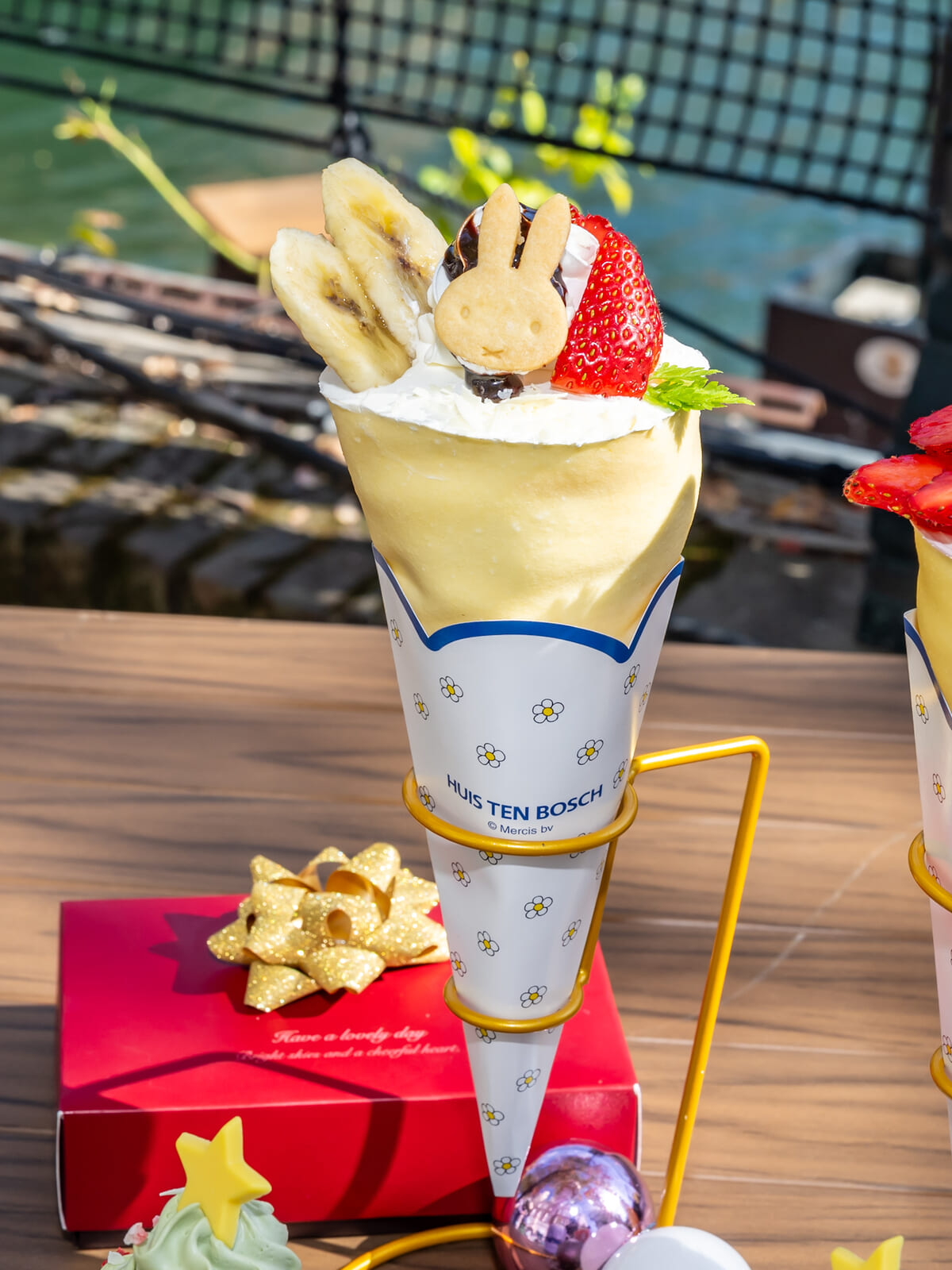 ミッフィーのバナナいちごクレープ