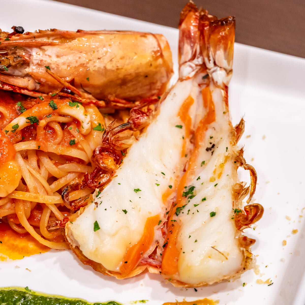 ハウステンボス/ピノキオ「天然大海老のトマトソースリングイネ」大海老