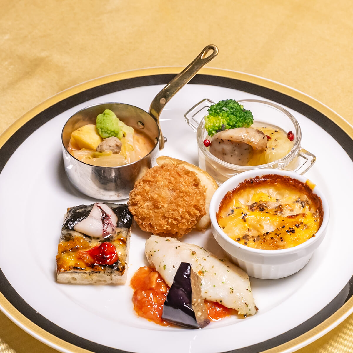 ユニバーサル・スタジオ・ジャパン“ユニバーサル・クールジャパン 2026”東野圭吾原作「マスカレード」シリーズ　メニュー2