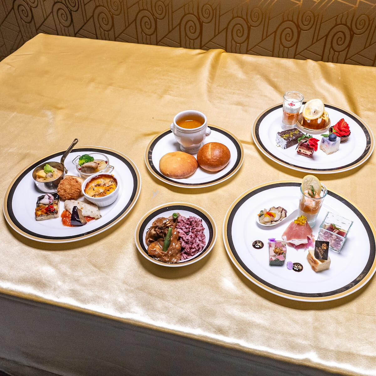 ユニバーサル・スタジオ・ジャパン“ユニバーサル・クールジャパン 2026”東野圭吾原作「マスカレード」シリーズ　メニュー