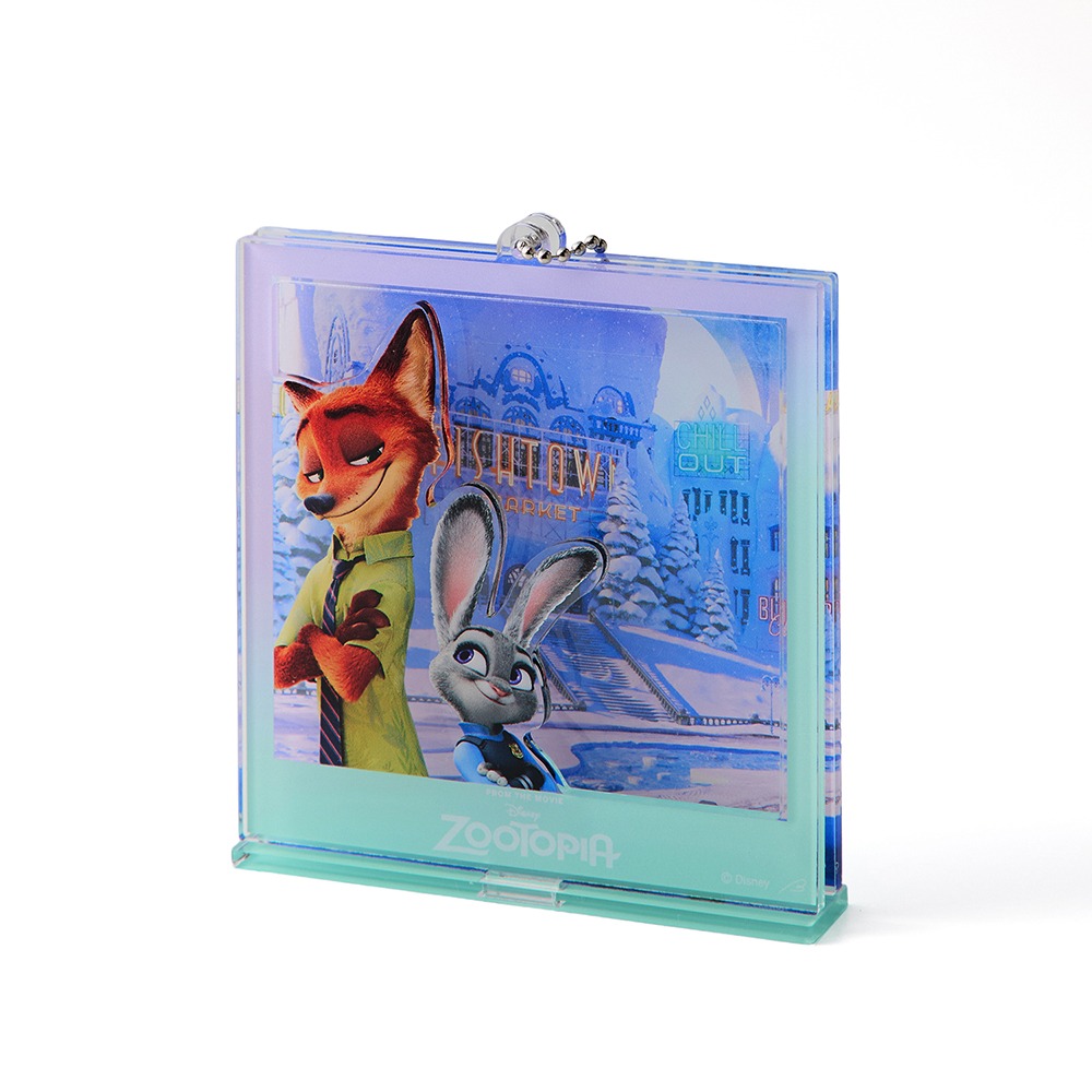 ２WAY仕様のフォトフレーム風アクリルキーホルダー　使用イメージ　キーホルダー　ツンドラ・タウン