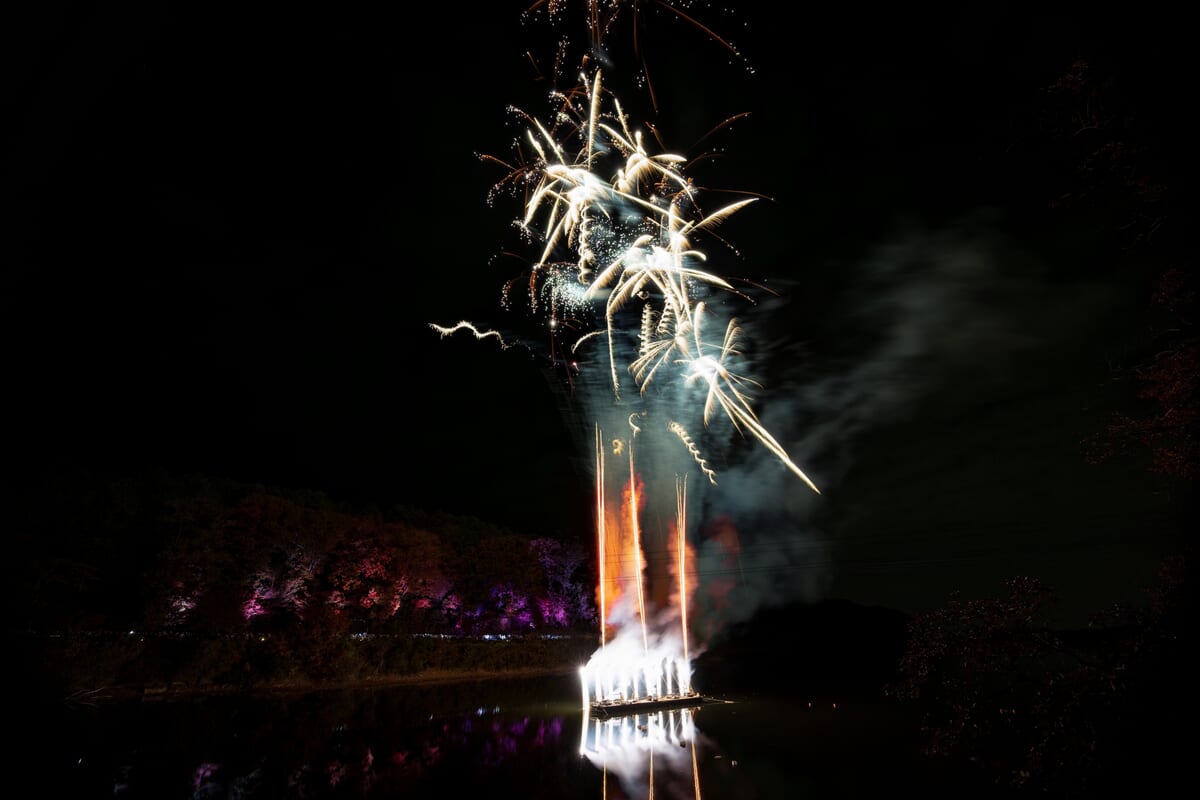 ムーミン谷の湖上花火大会~冬~
