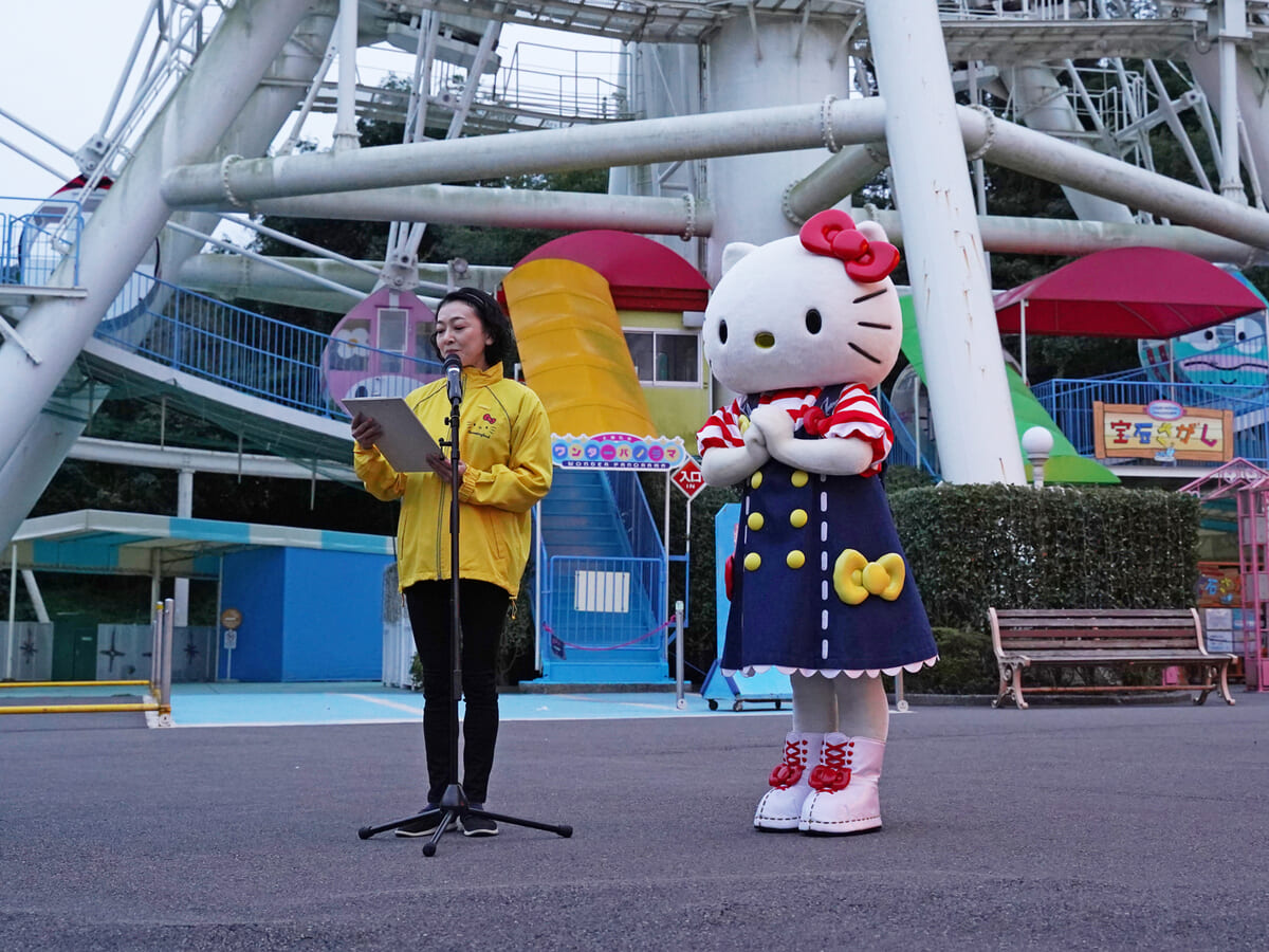 パープルリボンライトアップ 点灯式の様子