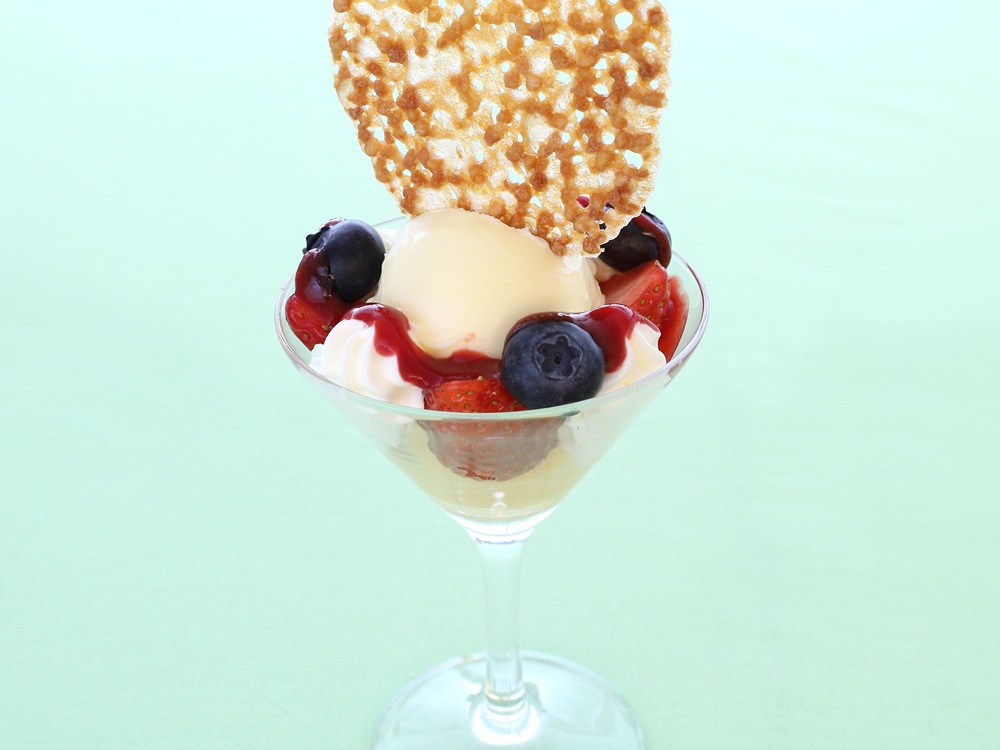 いちごミニパフェ