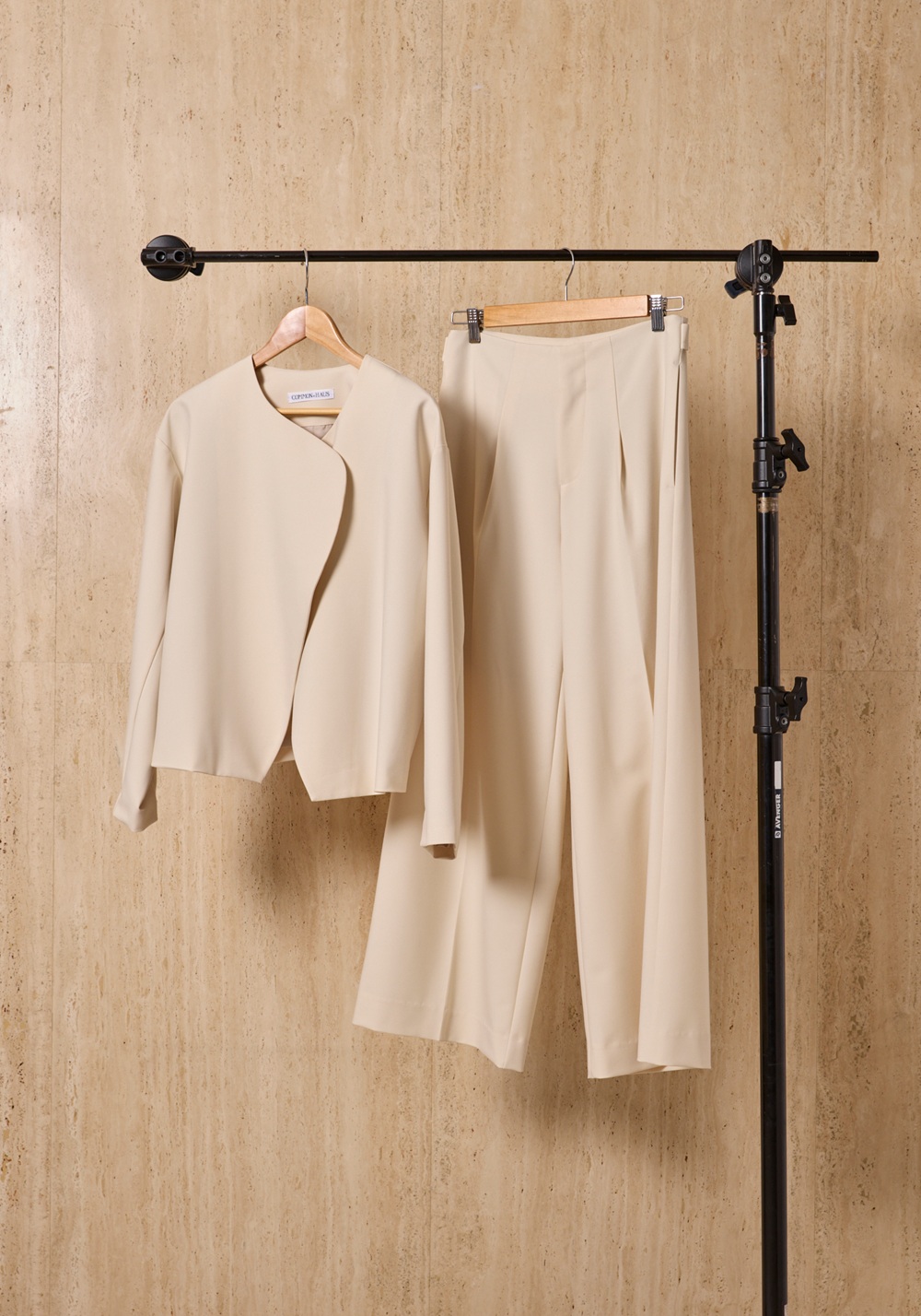 セットアップ ラウンドジャケット+ワイドパンツ1