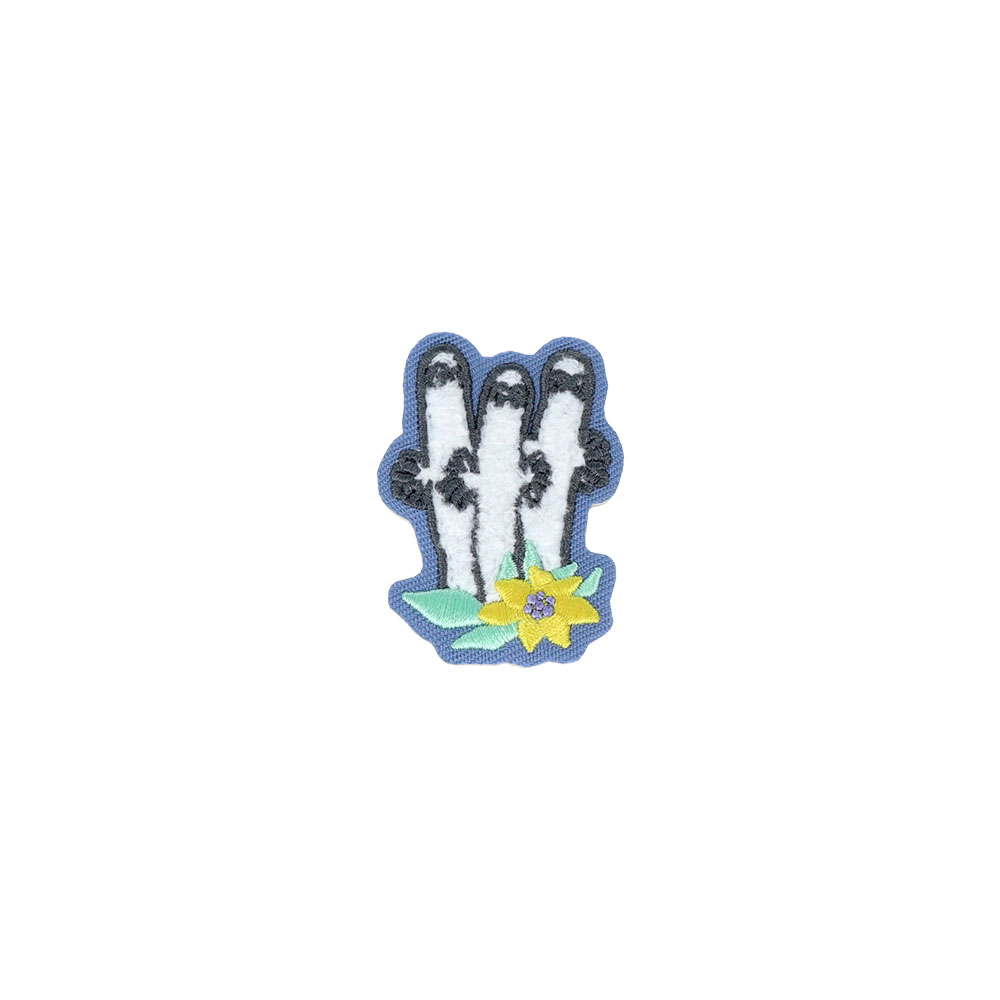 サガラ刺繍ピンバッジ なかま6