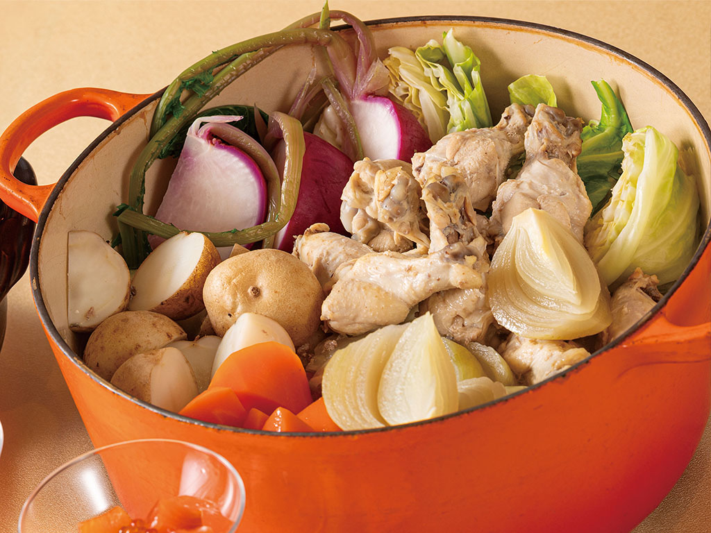 鶏手羽元肉と早春野菜のポトフ