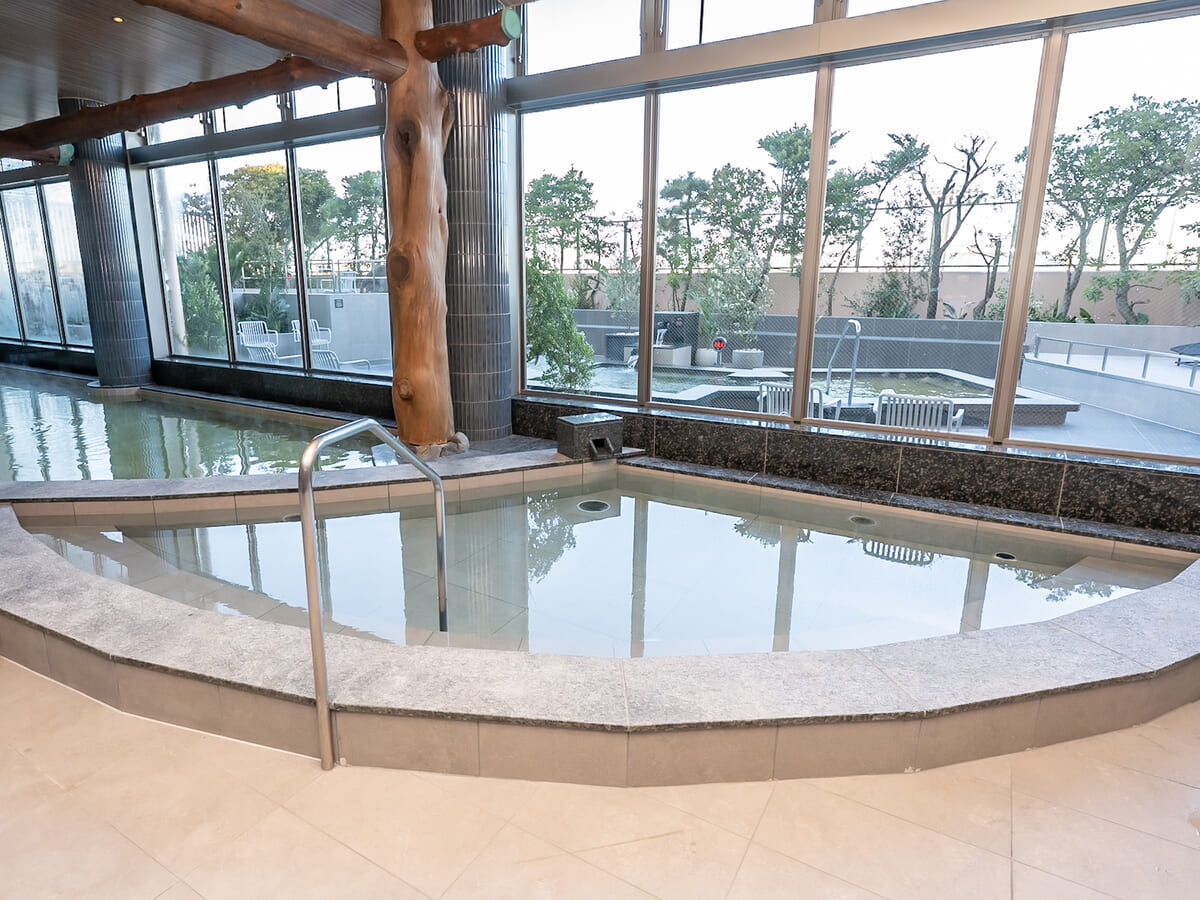 不感の炭酸泉（約34~37℃）