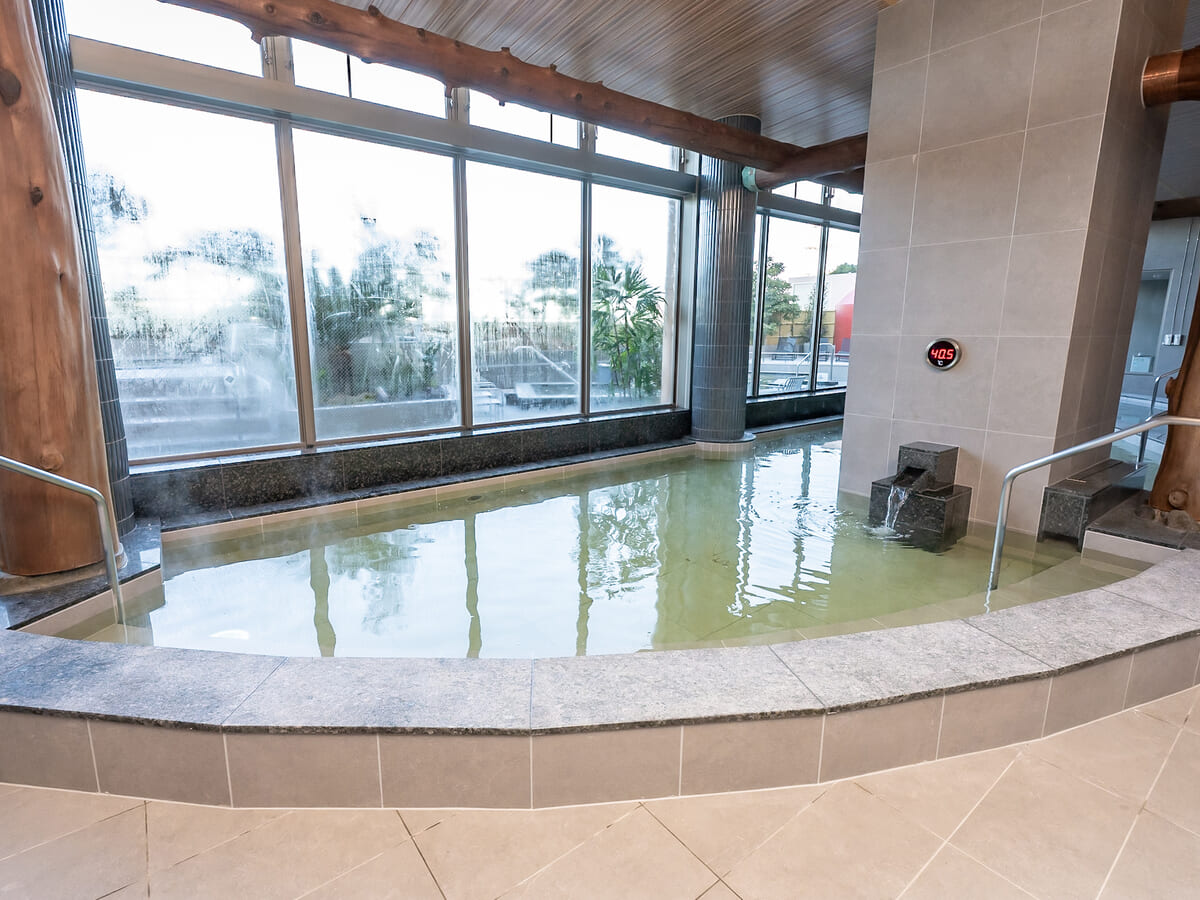 男湯　内風呂（約41℃）