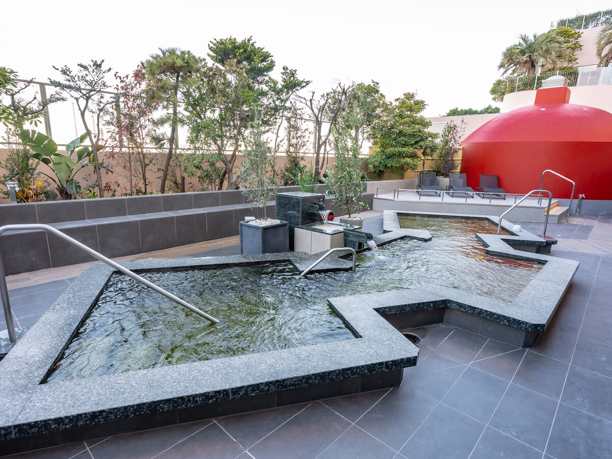 男湯　三深の湯（約42℃）