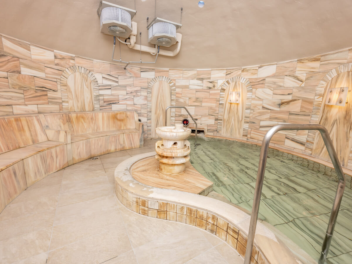 男湯　ヒーリングバス（約5~20℃）