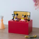 コンパクトに置けるおひなさま　ミッキー＆ミニー