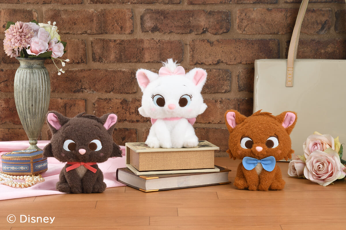 ナムコ ディズニー「おしゃれキャット　赤いほっぺ　ぬいぐるみ」